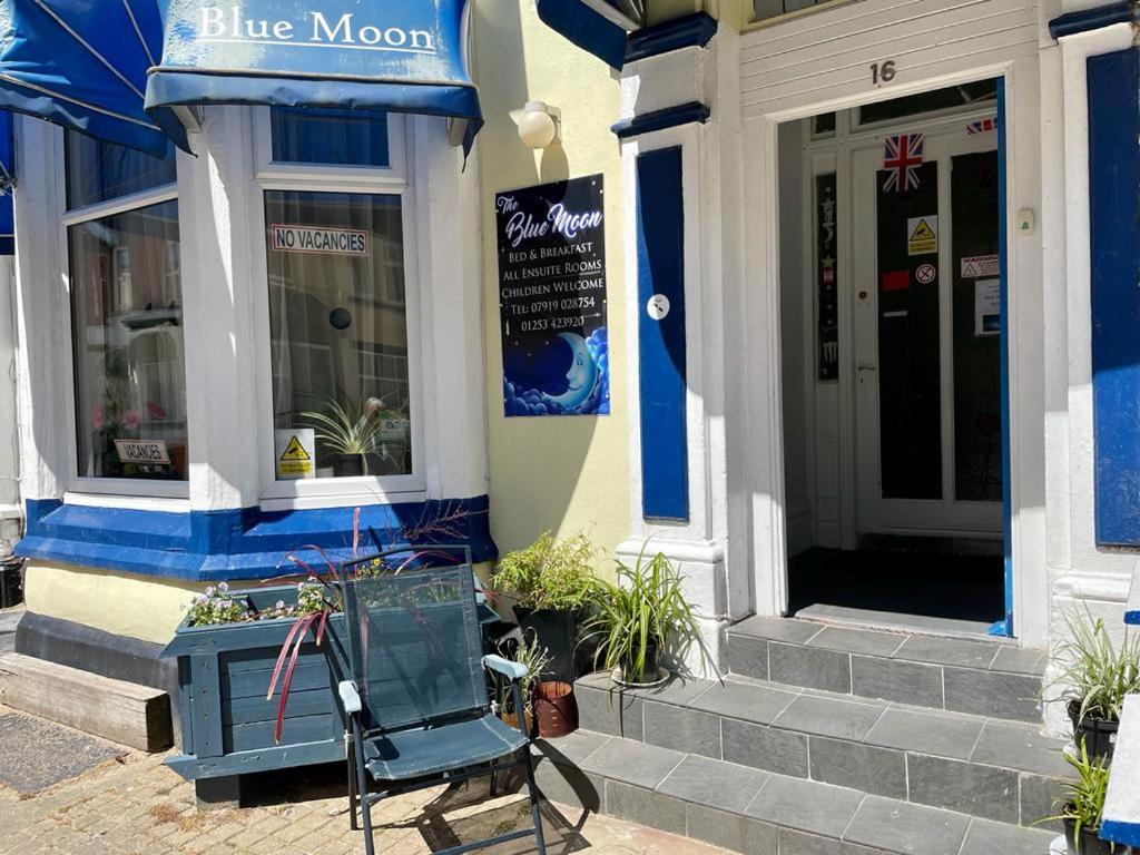 The Blue Moon Acomodação com café da manhã Blackpool Exterior foto